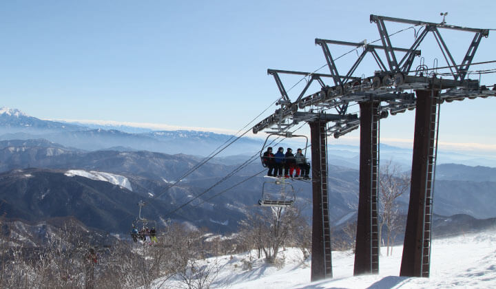 めいほうスキー場は暖冬でも全リフト運行中！